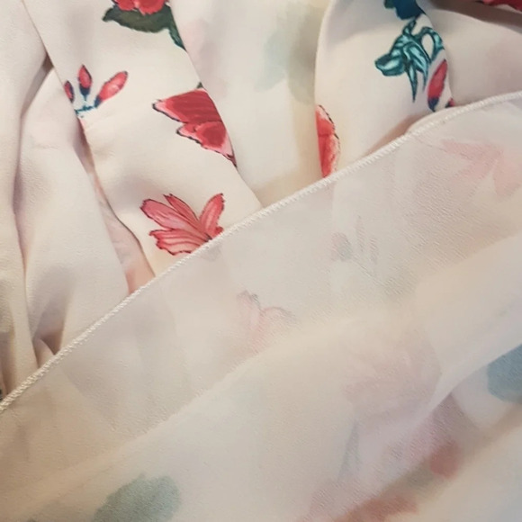 Vince Camuto floral sleeveless blouse SZ  S - Picture 7 of 7